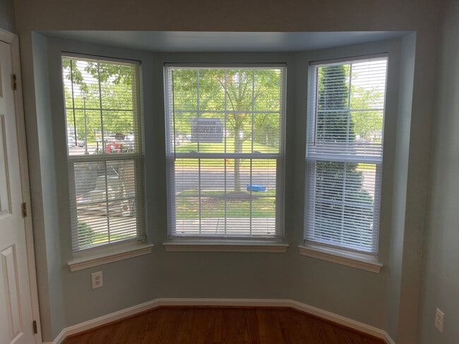 Building Photo - 6263 Deep Earth Ln