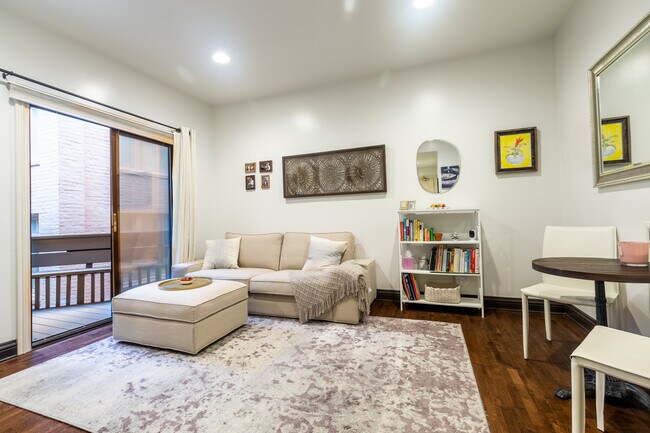 Foto del edificio - 725 Pine St