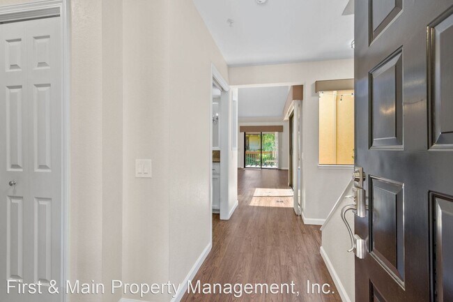 Foto del edificio - 3 br, 2.5 bath House - 28 Fountain Grove C...