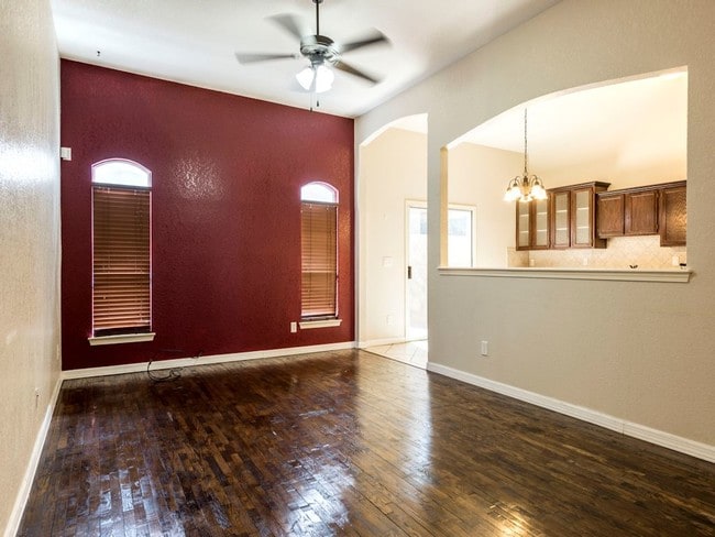 Building Photo - 4 br, 2 bath House - 12850 Hidden Grove