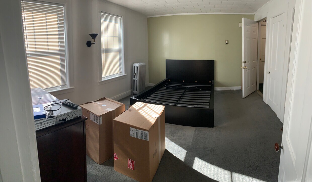 Bedroom - 191 Hempstead St