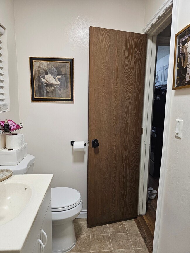 Foto del edificio - 1708 E Tilsley Pl