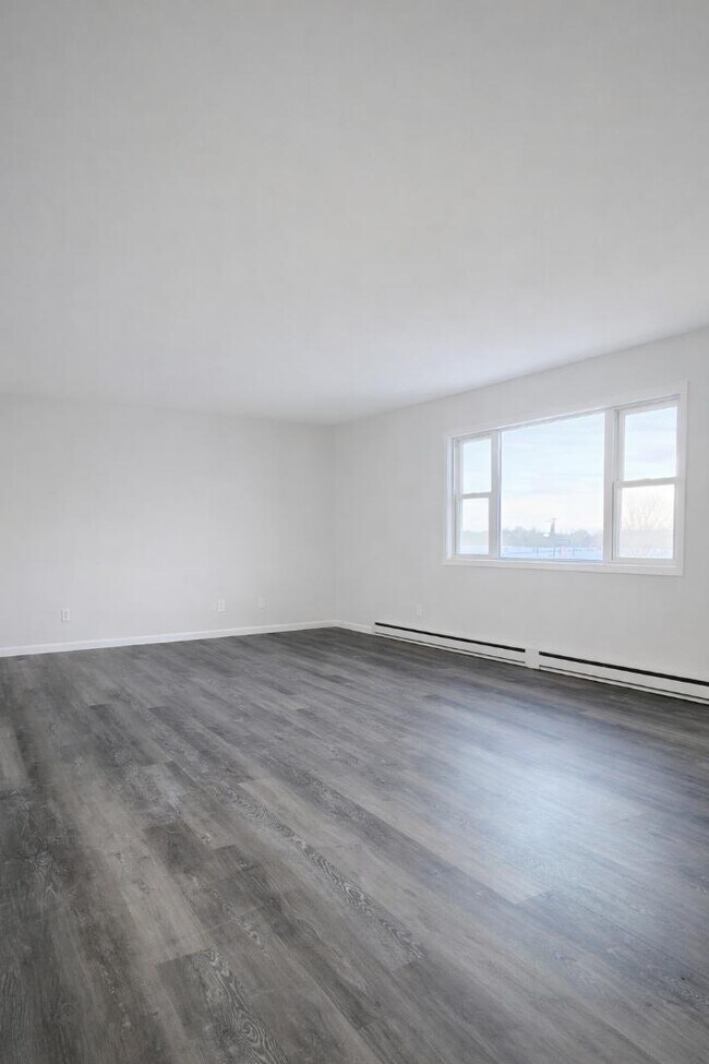 Foto del edificio - 102 Lake Ave S