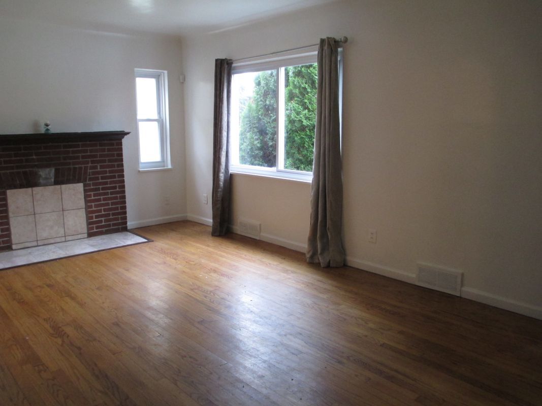 Foto del edificio - 11227 Wayburn St