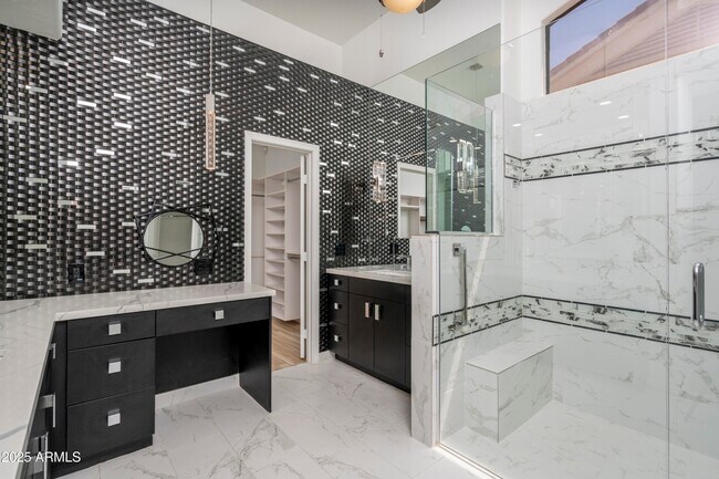 Foto del edificio - 5403 E Cannon Dr