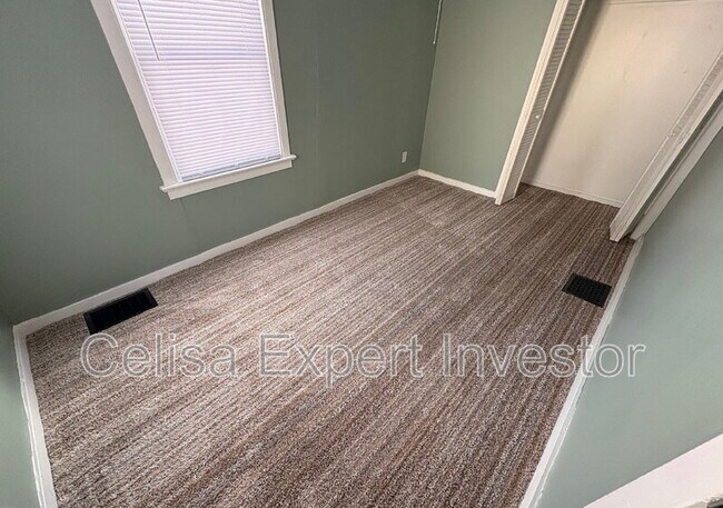 Foto del edificio - 3731 Webster St