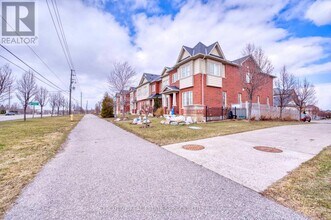 Building Photo - 9499 Ninth Line