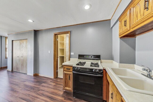 Foto del edificio - 3540 S Maplewood Ave