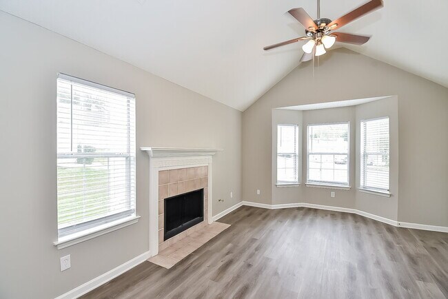 Foto del edificio - 1376 Camrose Ct