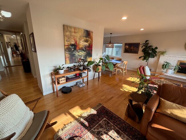 Foto del edificio - 75 E Lynn St