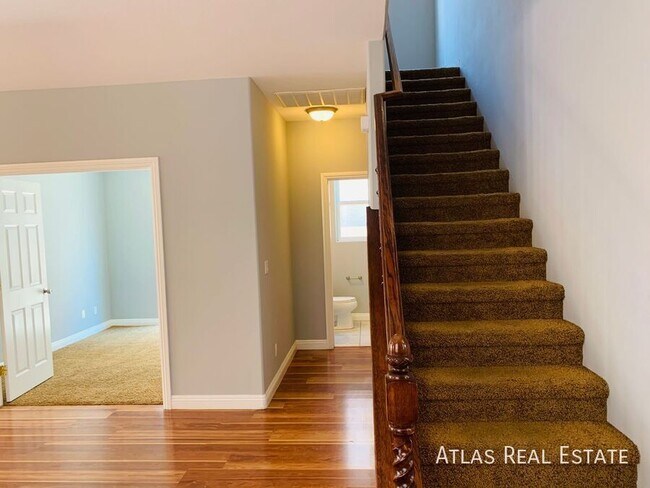 Building Photo - 6882 Majestic Palm Dr