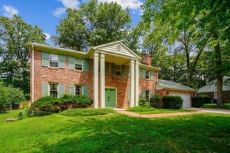 Building Photo - 11200 Powder Horn Dr