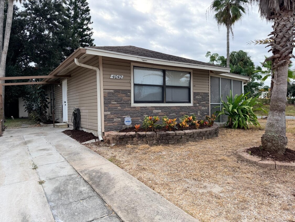 Foto principal - 4042 Boulder Dr