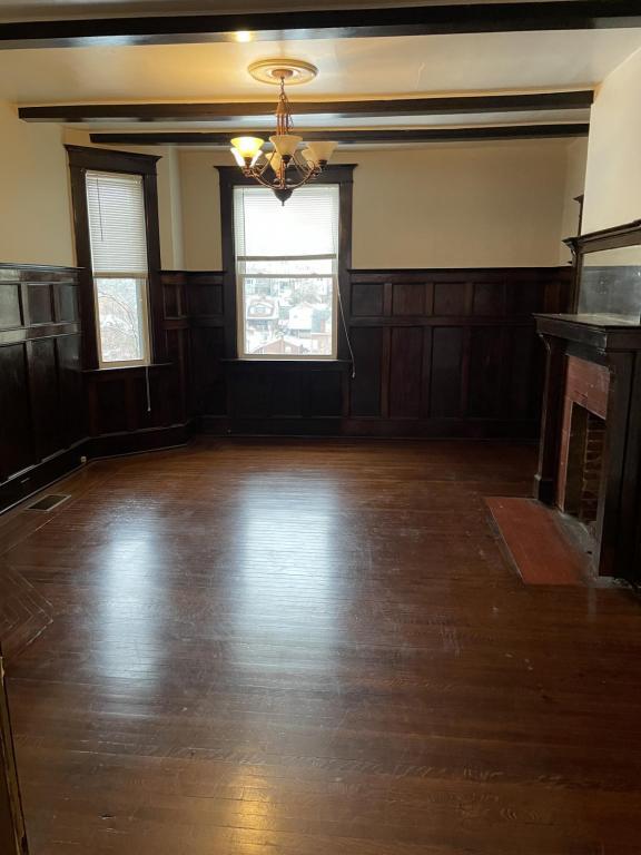 Building Photo - 1527 Fallowfield Avenue