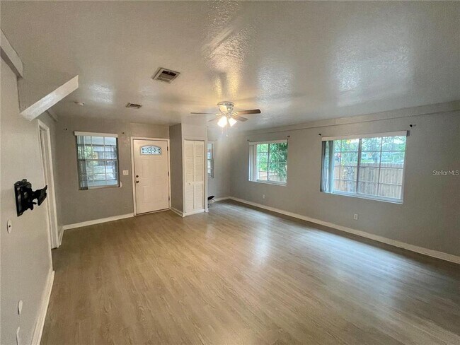 Foto del edificio - 1734 44th St S