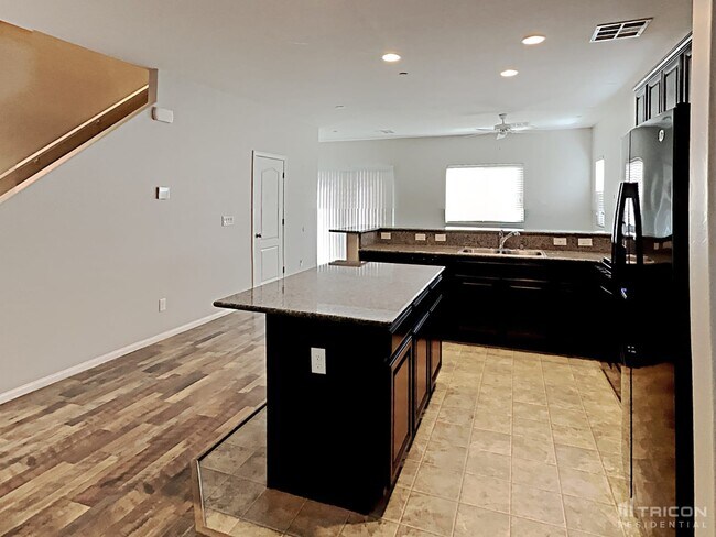Building Photo - 9029 Good Humored Ct