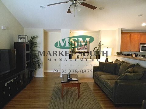 Foto del edificio - 128 Lake Pointe Drive