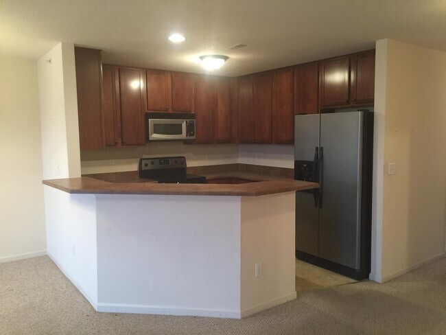 Building Photo - 105 Taddeo Dr
