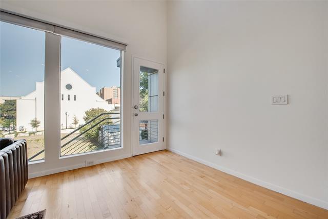 Foto del edificio - 959 W Bluff St