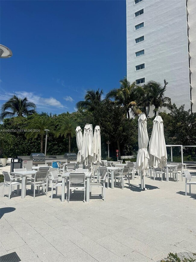 Foto del edificio - 1000 West Ave