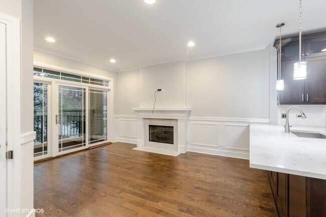 Foto del edificio - 1539 N Western Ave