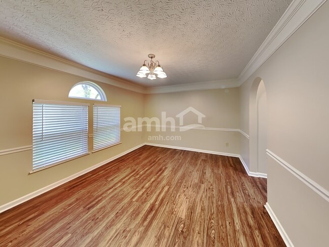 Building Photo - 4906 Bixby Ridge Dr E