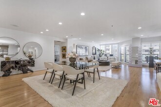 Building Photo - 10724 Wilshire Blvd