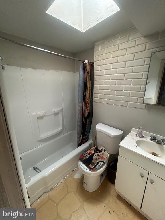 Foto del edificio - 1516 Hazel St