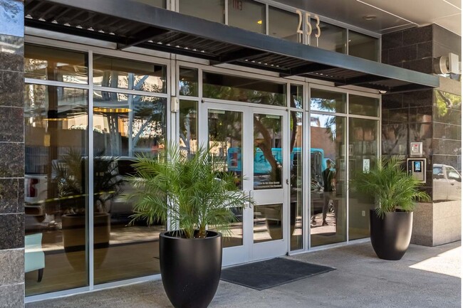 Building Photo - *** STEPS FROM PETCO PARK, IN THE HEART OF...