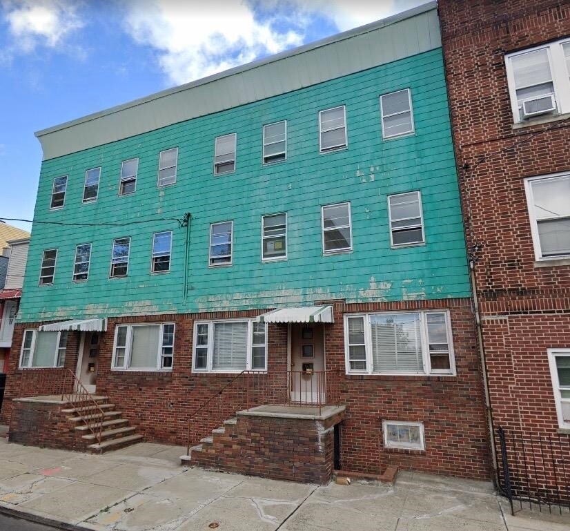 84 Sherman Ave Unit 5, Jersey City, NJ 07307 Room for Rent in Jersey