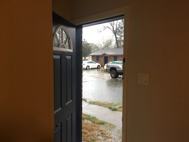 Building Photo - SD-3A