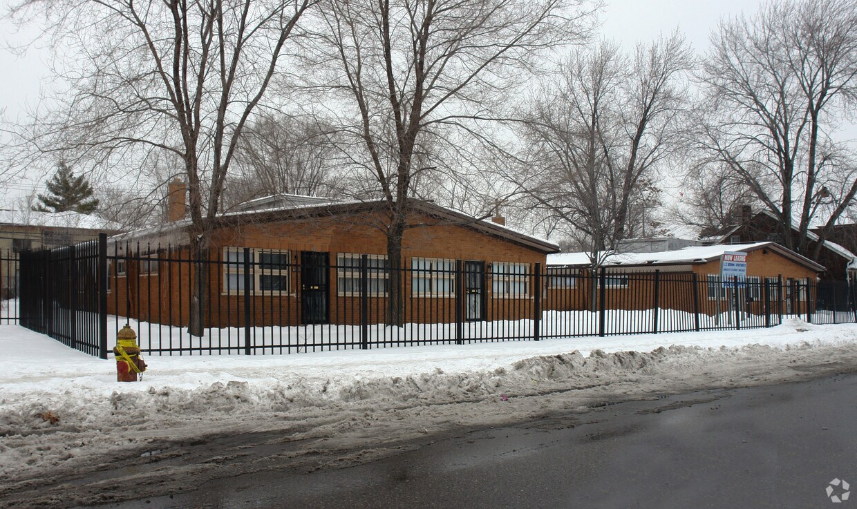 Foto principal - 18069 Schoenherr St