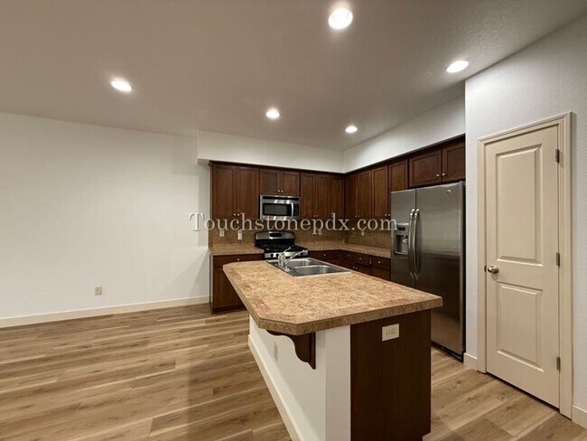 Foto del edificio - 16316 SE Scoria Ln