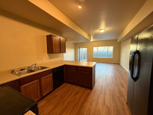 Foto del edificio - 775 Hailey Glenn Vw