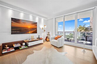Building Photo - 2301 Collins Ave
