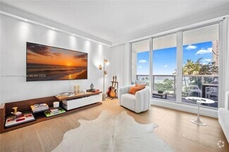 Building Photo - 2301 Collins Ave