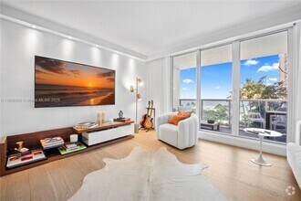 Building Photo - 2301 Collins Ave