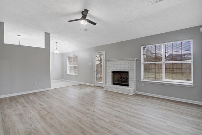 Building Photo - 5750 Sparrow Run