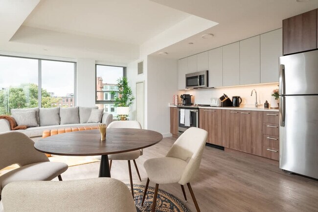 Foto del edificio - 425 Massachusetts Ave