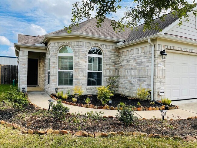 Building Photo - 11514 Dahlia Dale Dr