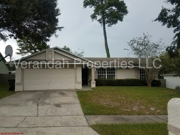 Primary Photo - 786 Satin Leaf Cir