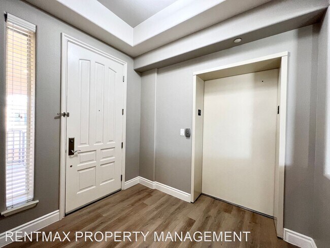 Foto del edificio - 2 br, 2 bath House - 9207 TESORAS DR #402