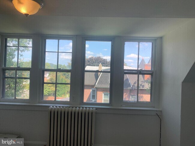 Foto del edificio - 325 Washington Ave