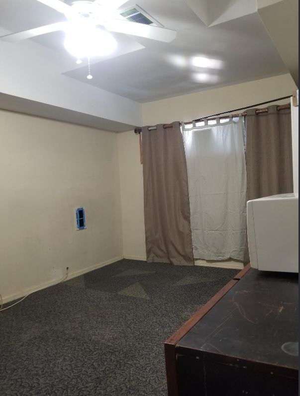 Large Refrigerator and kitchen sink - 1092 Willowbrook Rd