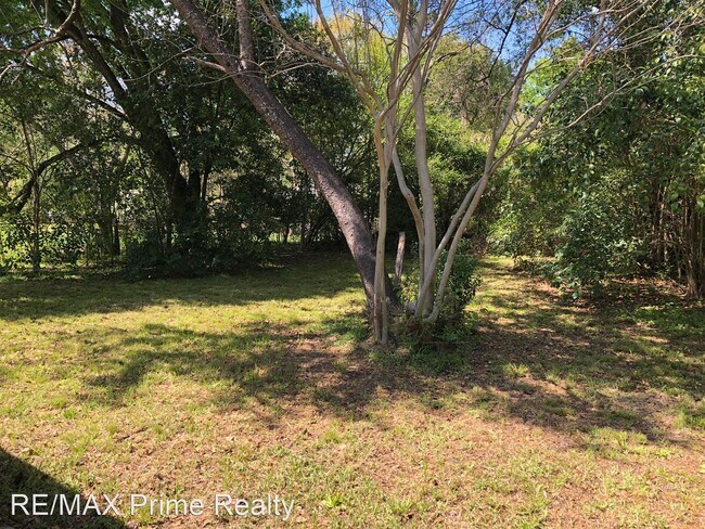 Foto del edificio - 2 br, 1 bath House - 3049 Drake St