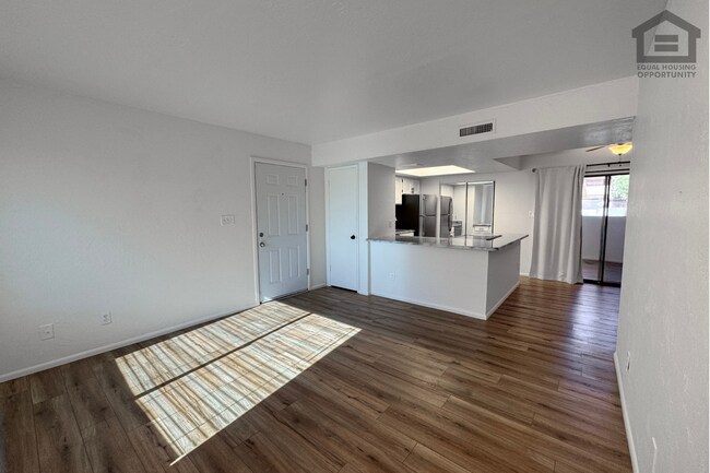 Foto del edificio - 2320 N 52nd St