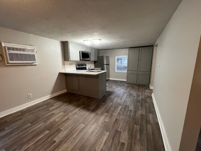 Kitchen - 2225 Glenn Jackson Rd