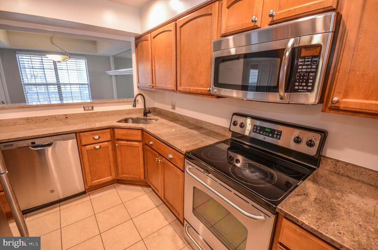 10715 Hampton Mill Terrace Unit 110, North Bethesda, MD 20852 Condo