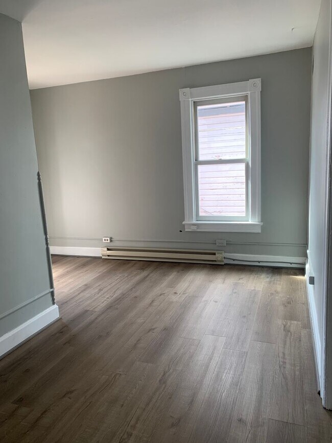 Building Photo - 803 Mulberry Avenue