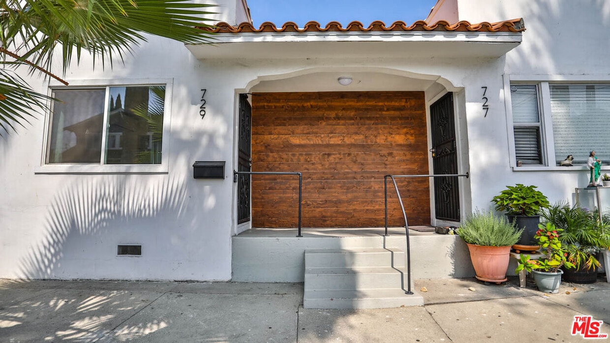 729 S Street Louis St, Los Angeles, CA 90023 - Room for Rent in Los